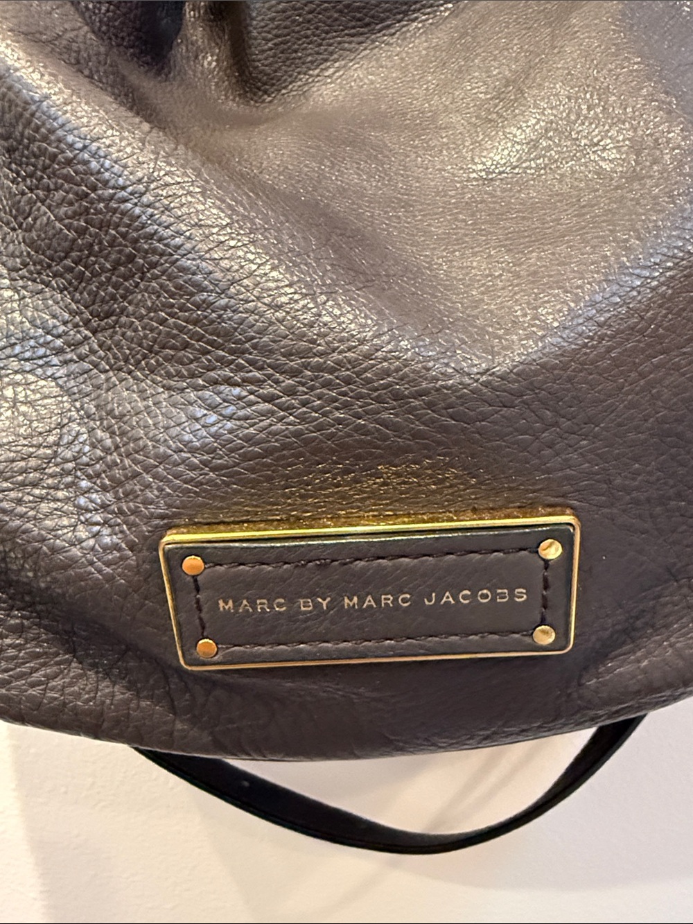 Marc by Marc Jacobs New Q Hillier Hobo with Crossbody Strap - Picture 3 of 8